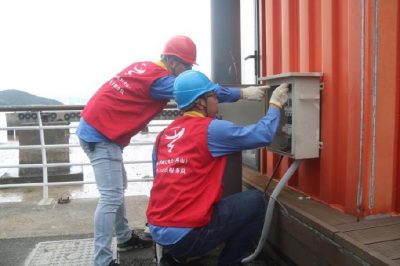對周邊臺區(qū)各處電力設備以及周邊各大冷庫、制冰廠進行全方位檢查