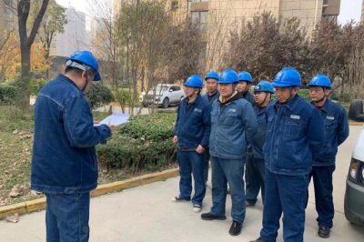 施工現(xiàn)場多??克服急躁情緒??確?，F(xiàn)場安全
