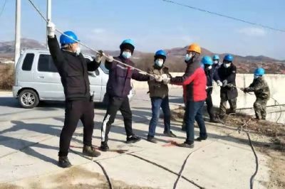 完成11.4千米線路安裝和負(fù)荷切割任務(wù)，優(yōu)化了電網(wǎng)結(jié)構(gòu)